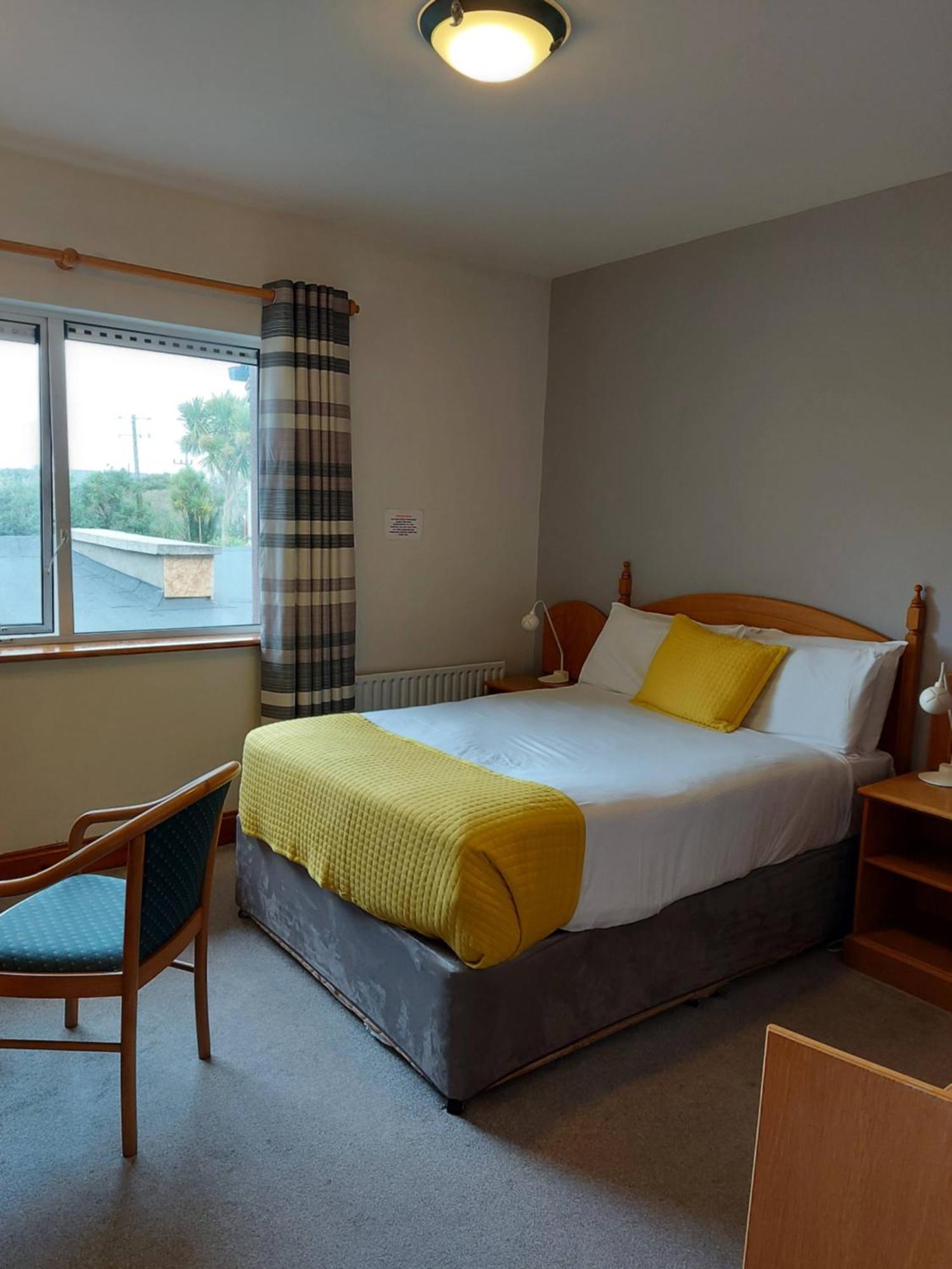 Ferryport House B&B Rosslare Harbour Exterior photo